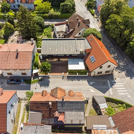 Bugabu Homestay szállás *